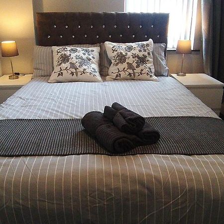St. James Street Townhouse 벨파스트 외부 사진