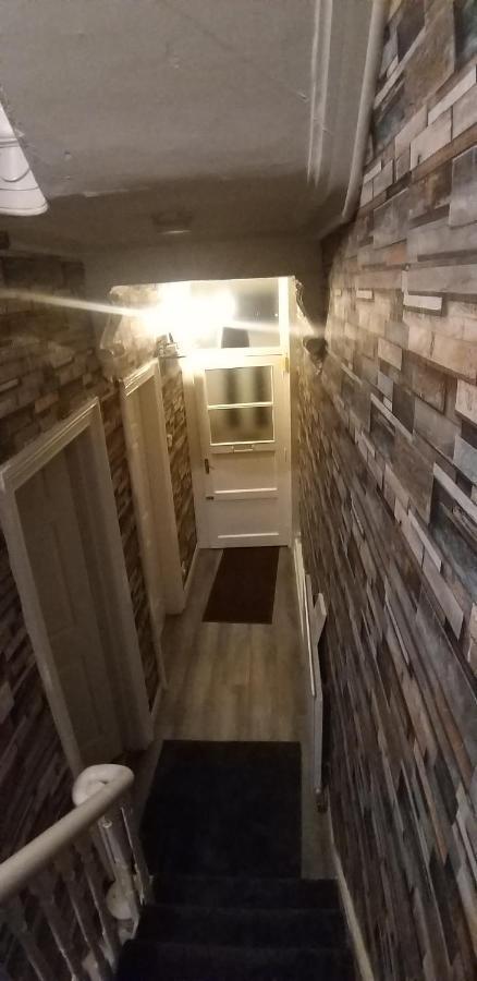 St. James Street Townhouse 벨파스트 외부 사진